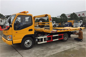 西和哪里有拖车服务